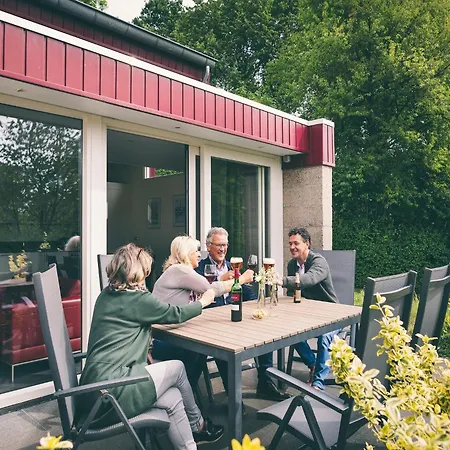 With Sauna And Bubble Bath, On A Park, 4 Km Valkenburg Holiday home Walem