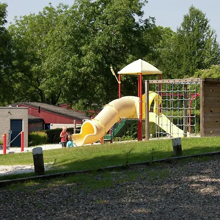 With Sauna And Bubble Bath, On A Park, 4 Km Valkenburg Holiday home Walem
