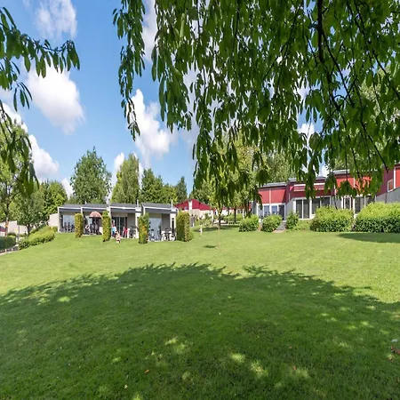 With Sauna And Bubble Bath, On A Park, 4 Km Valkenburg Walem
